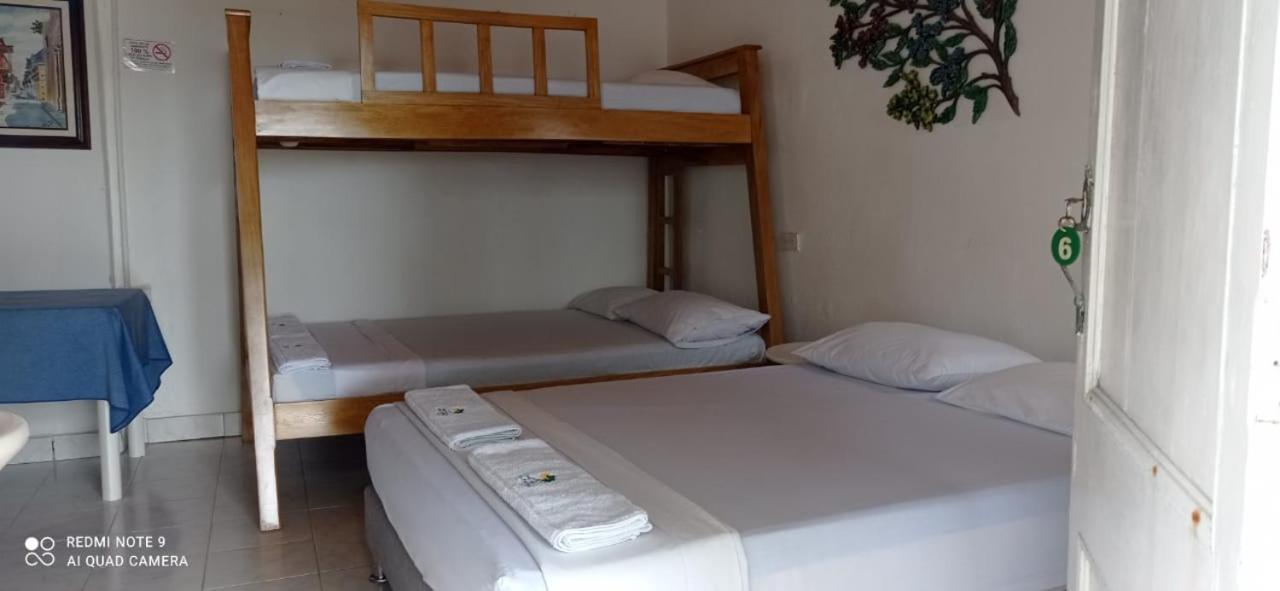 Ortimar Bed & Breakfast โตลู ภายนอก รูปภาพ