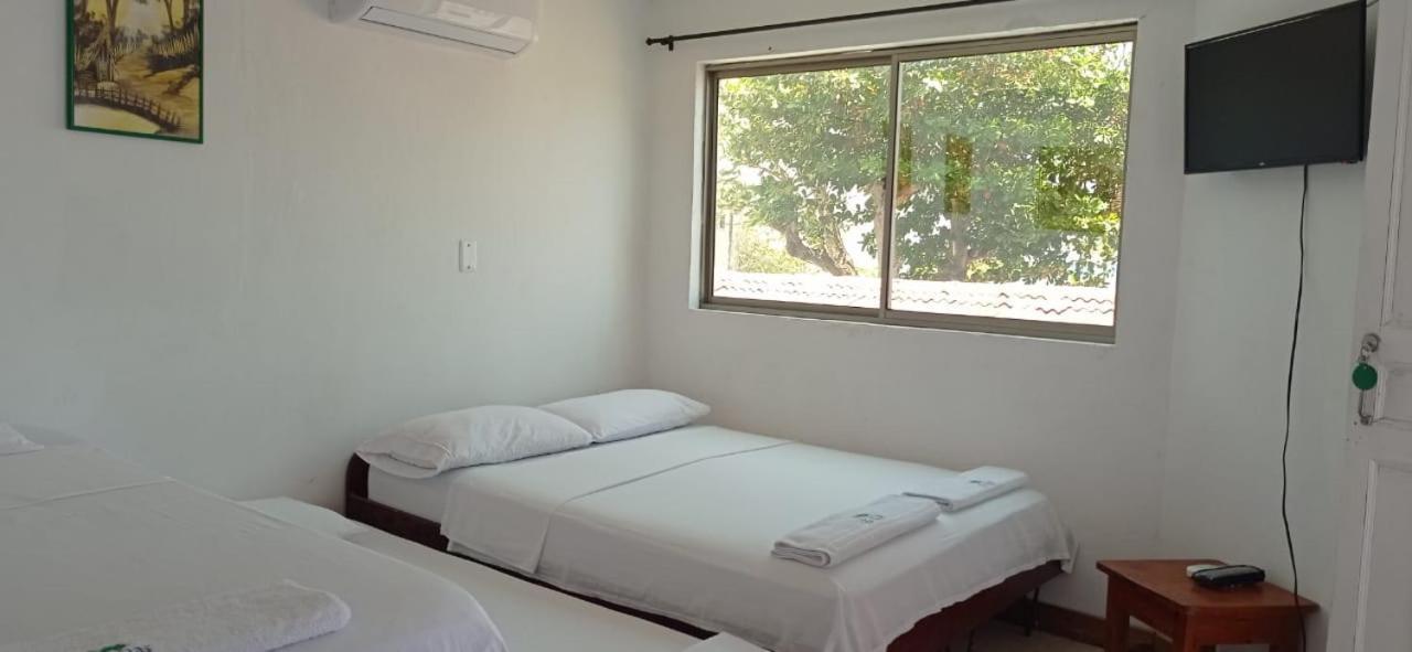 Ortimar Bed & Breakfast โตลู ภายนอก รูปภาพ