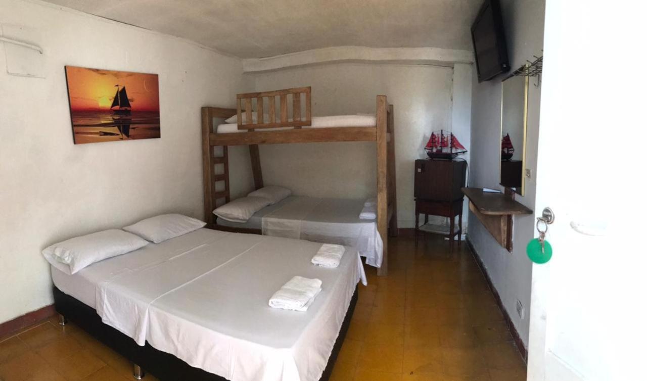 Ortimar Bed & Breakfast โตลู ภายนอก รูปภาพ