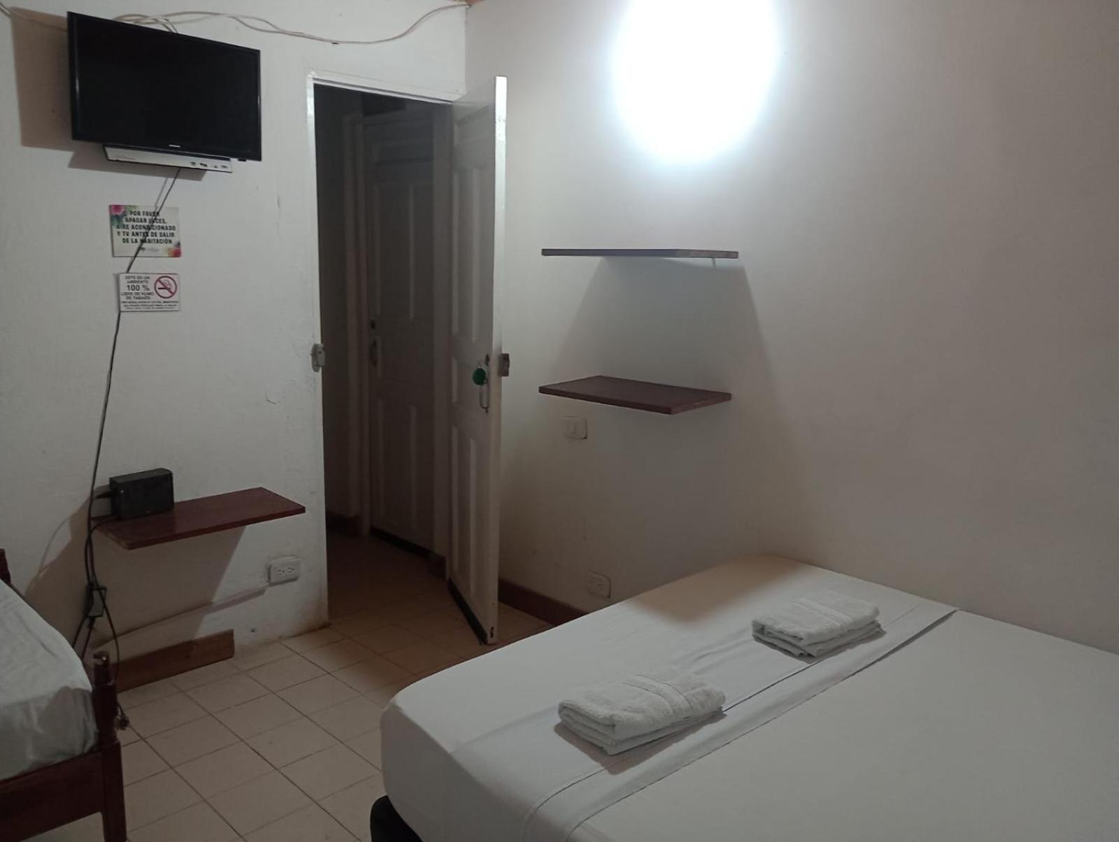 Ortimar Bed & Breakfast โตลู ภายนอก รูปภาพ