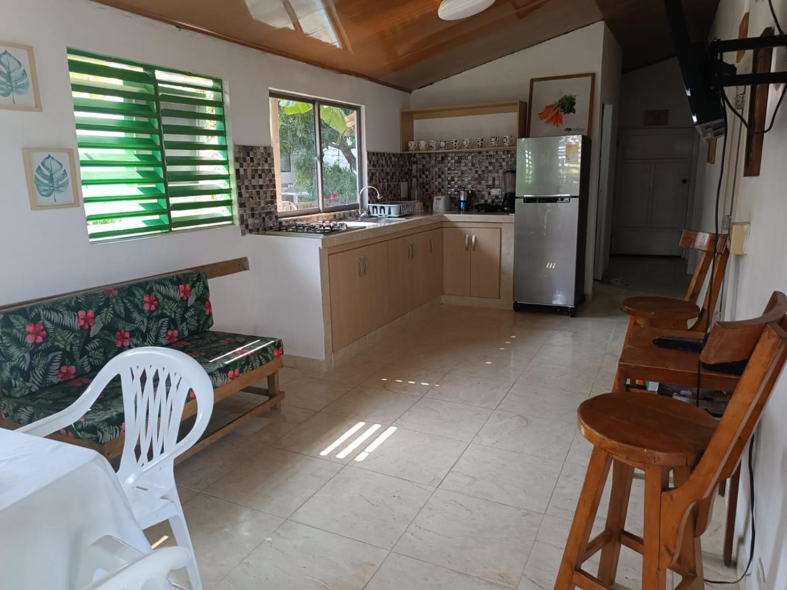 Ortimar Bed & Breakfast โตลู ภายนอก รูปภาพ