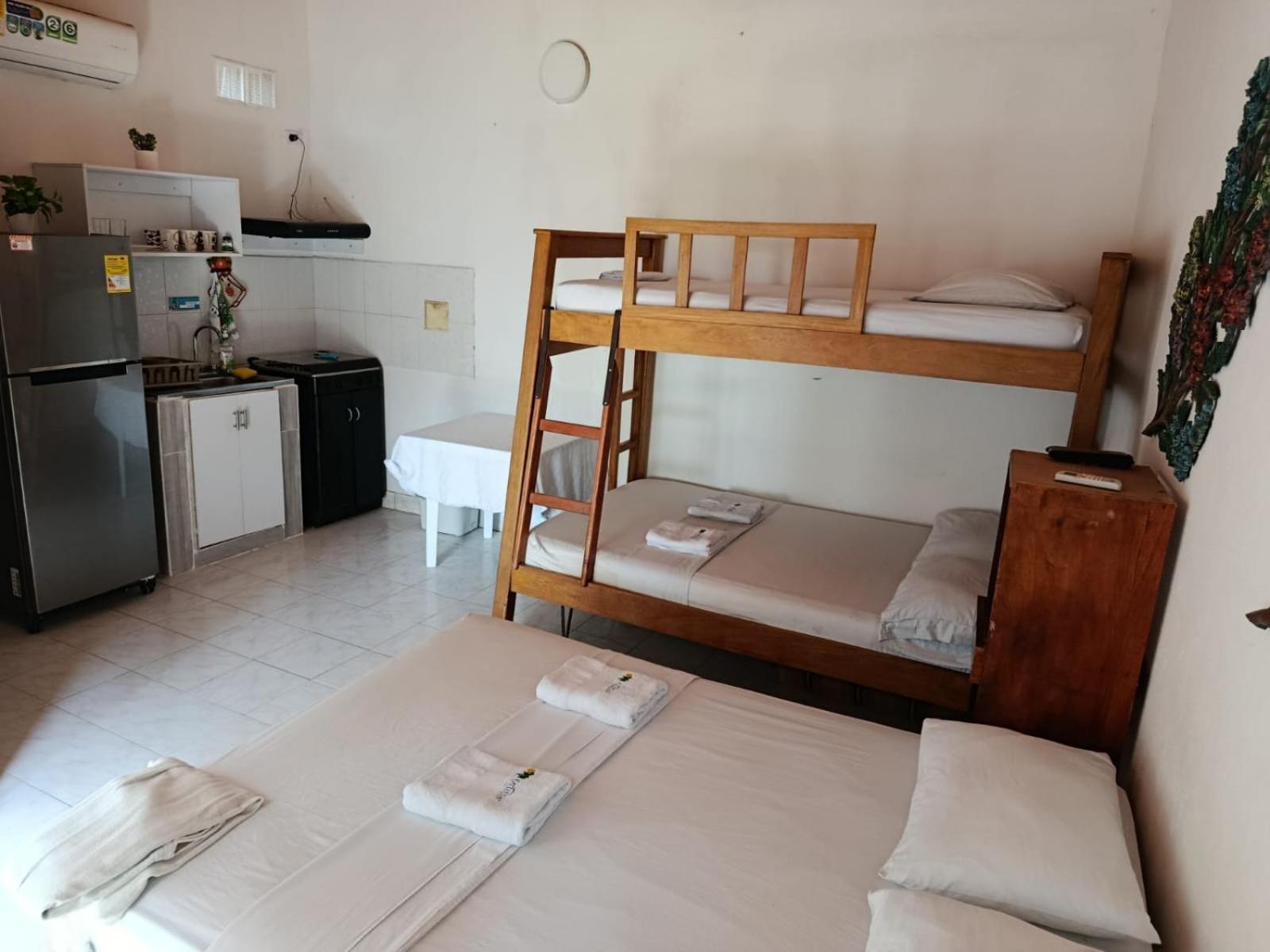 Ortimar Bed & Breakfast โตลู ภายนอก รูปภาพ